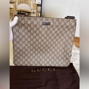 💫Gucci Supreme Messenger/Shoulder bag💫